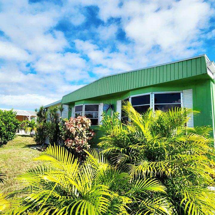 For Sale: $29,999 (2 beds, 2 baths, 1184 Square Feet)