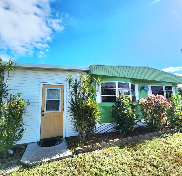 For Sale: $29,999 (2 beds, 2 baths, 1184 Square Feet)