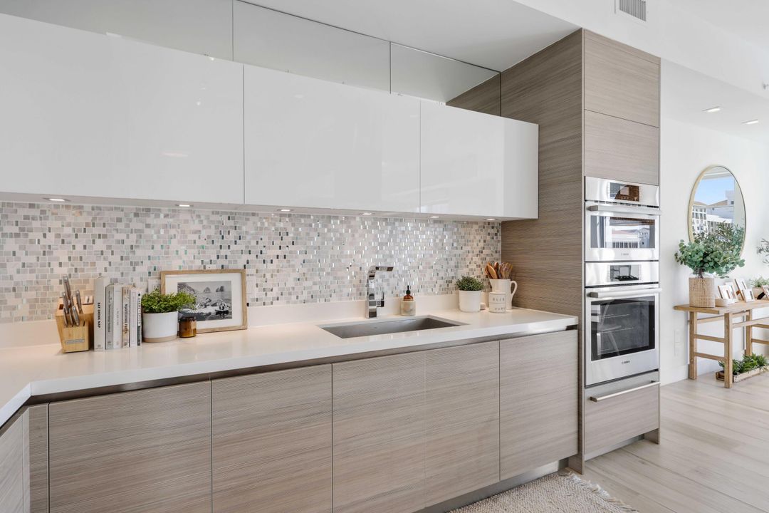 待售: $1,749,000 (2 贝兹, 2 浴室, 1671 平方英尺)