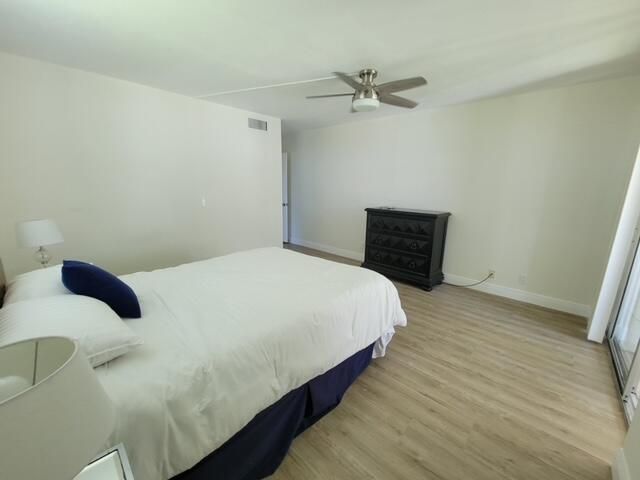 For Rent: $2,000 (2 beds, 2 baths, 1044 Square Feet)