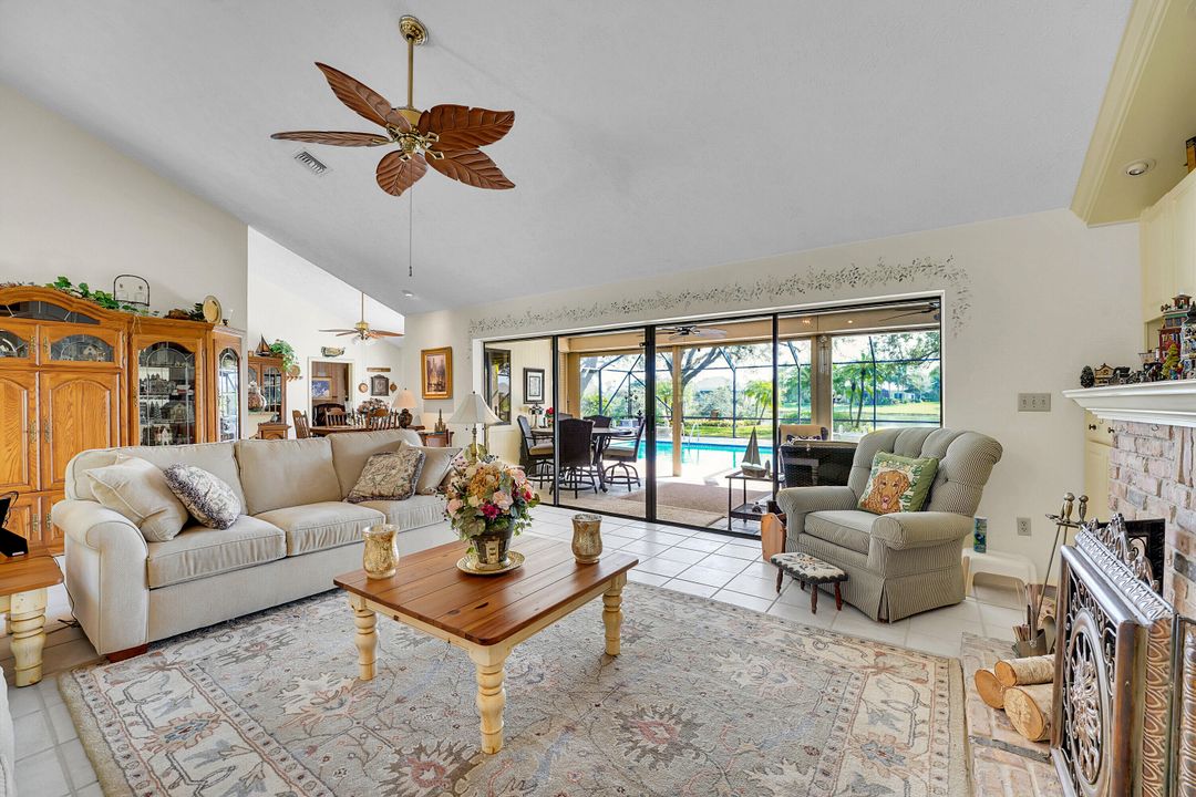 For Sale: $899,900 (3 beds, 2 baths, 2999 Square Feet)