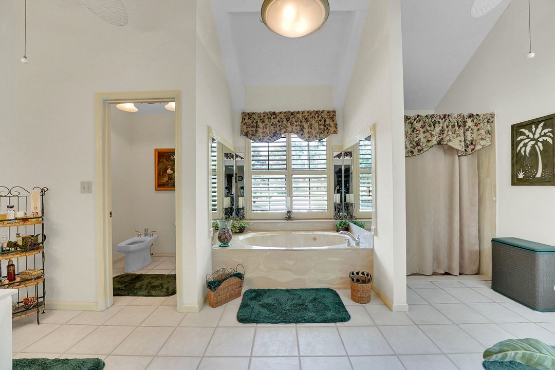 For Sale: $899,900 (3 beds, 2 baths, 2999 Square Feet)