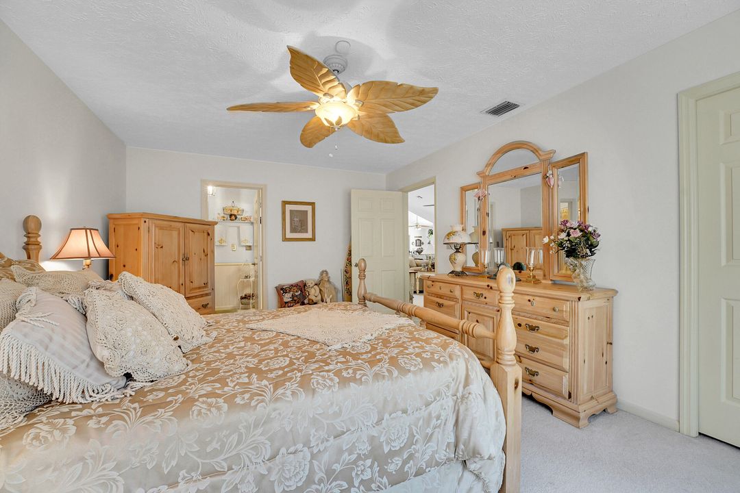 For Sale: $899,900 (3 beds, 2 baths, 2999 Square Feet)