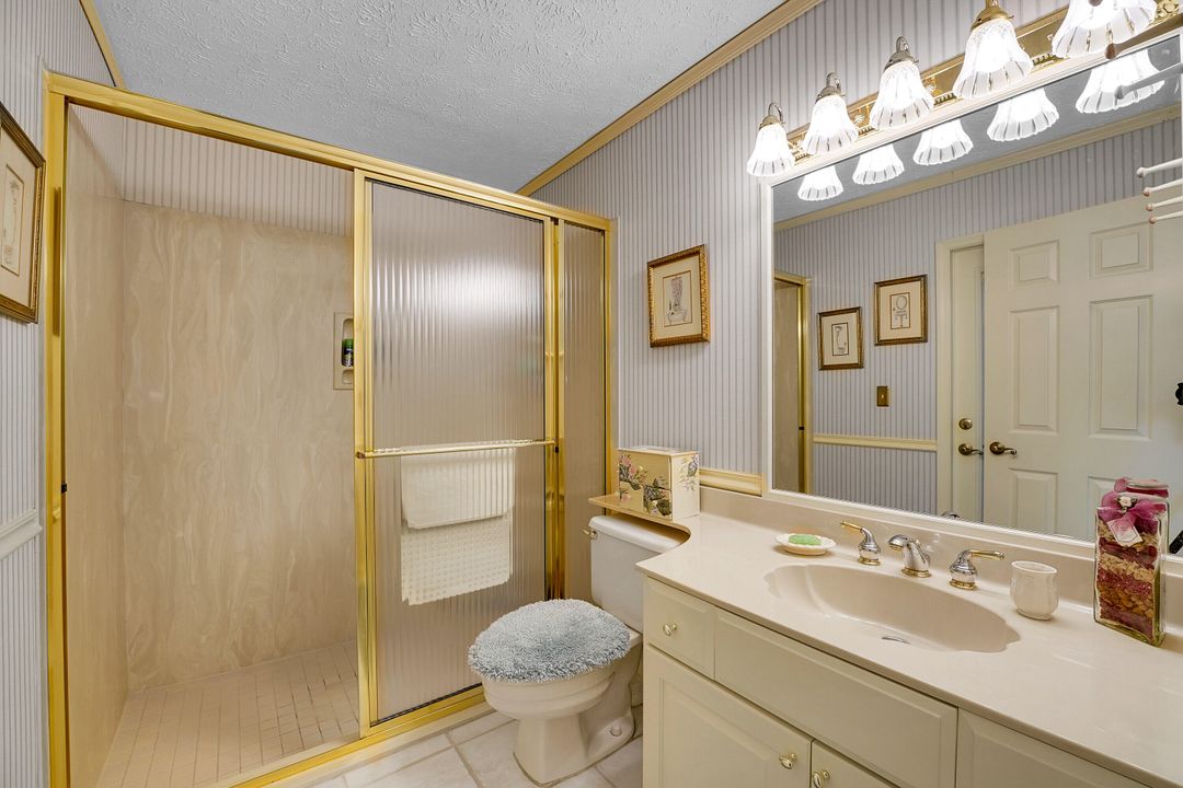 For Sale: $899,900 (3 beds, 2 baths, 2999 Square Feet)