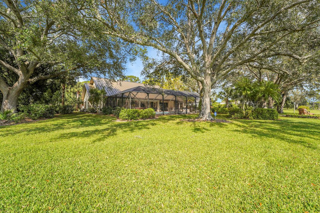 For Sale: $899,900 (3 beds, 2 baths, 2999 Square Feet)