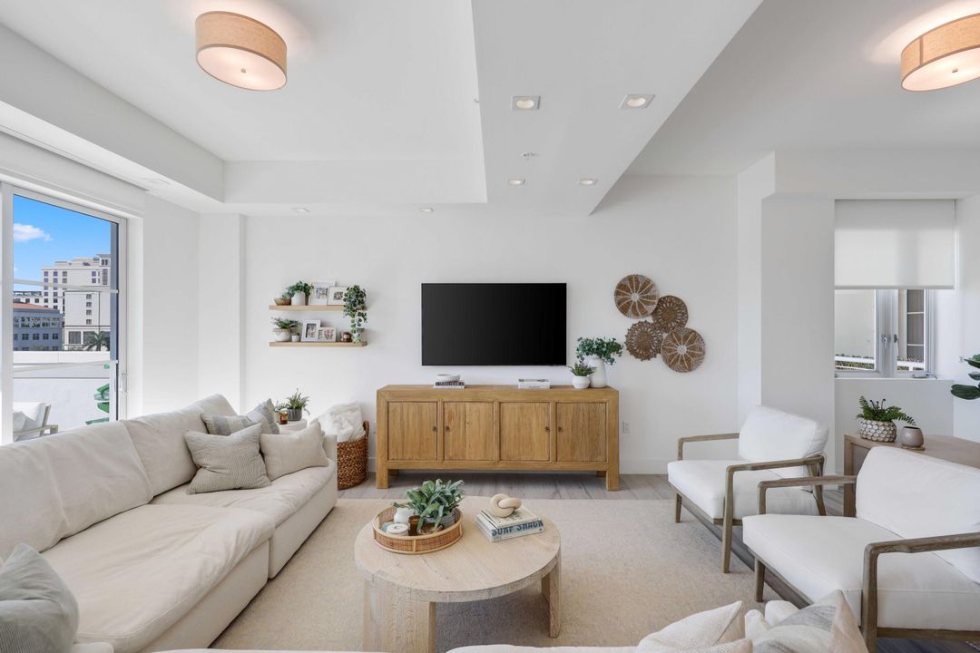 待售: $1,749,000 (2 贝兹, 2 浴室, 1671 平方英尺)