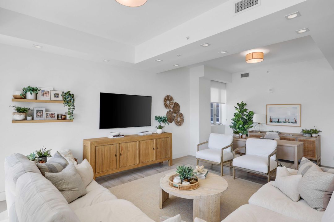 待售: $1,749,000 (2 贝兹, 2 浴室, 1671 平方英尺)