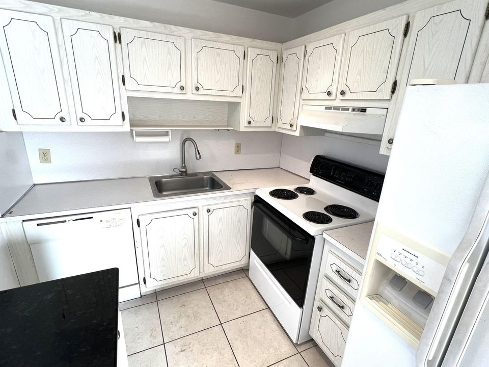 En Venta: $89,000 (2 camas, 2 baños, 880 Pies cuadrados)