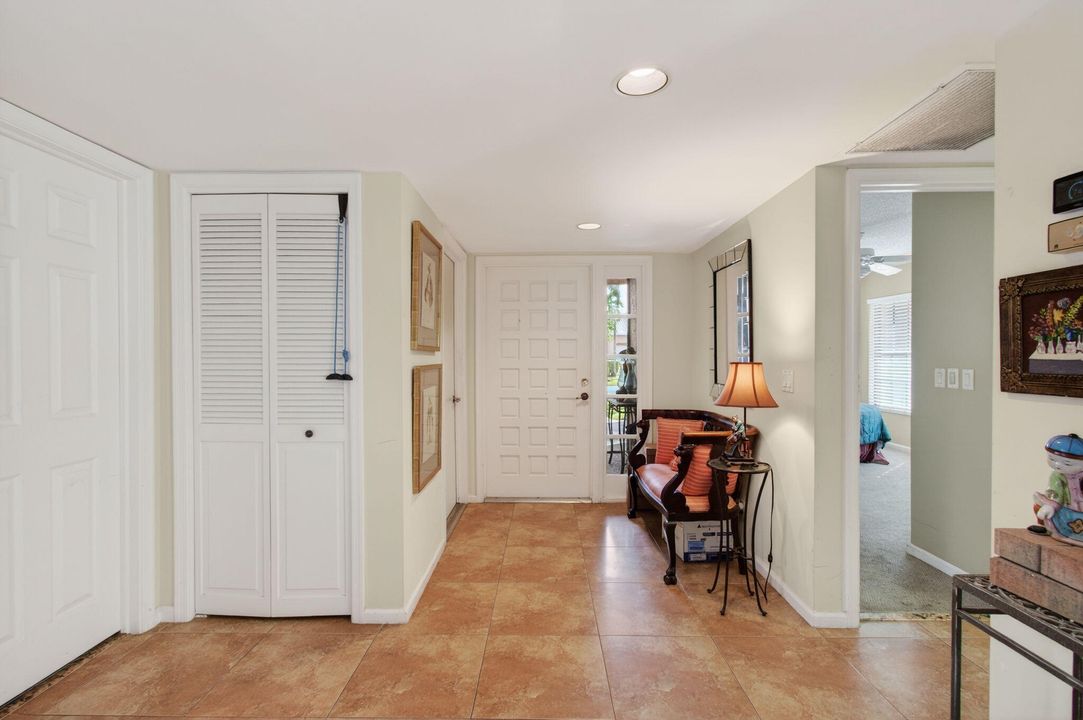 На продажу: $429,000 (3 спален, 2 ванн, 2029 Квадратных фут)