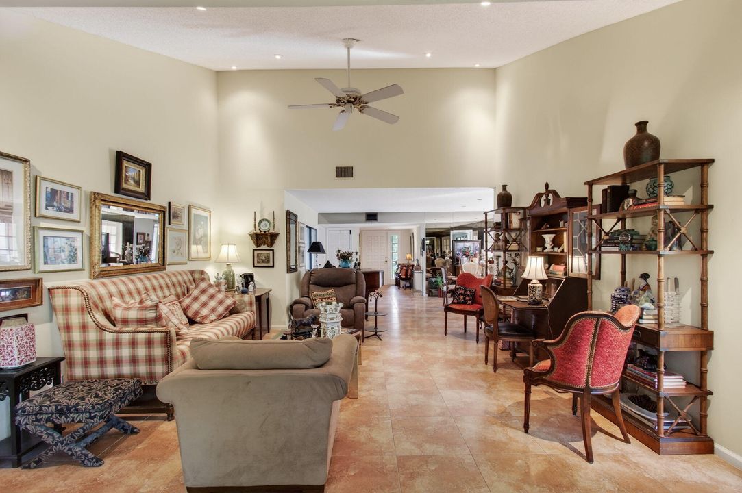 На продажу: $429,000 (3 спален, 2 ванн, 2029 Квадратных фут)