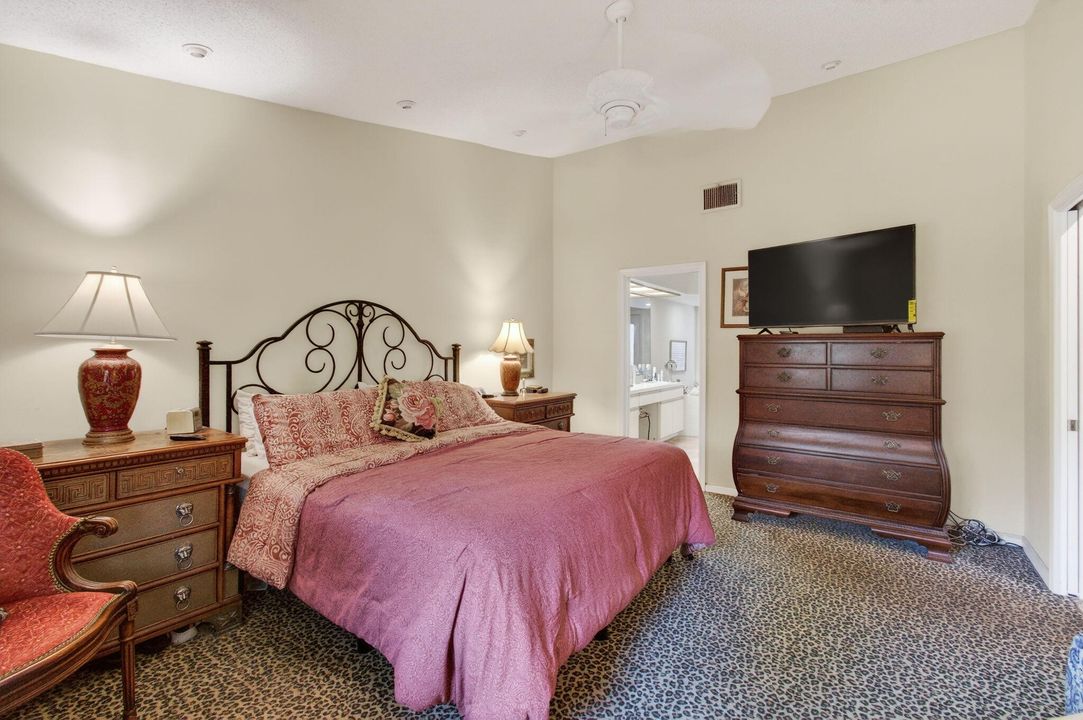 На продажу: $429,000 (3 спален, 2 ванн, 2029 Квадратных фут)