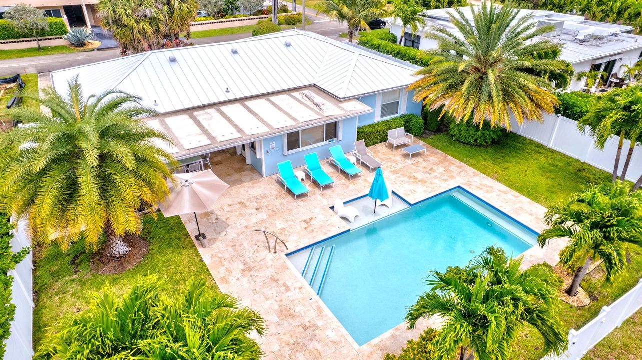 For Sale: $1,129,000 (2 beds, 2 baths, 1550 Square Feet)