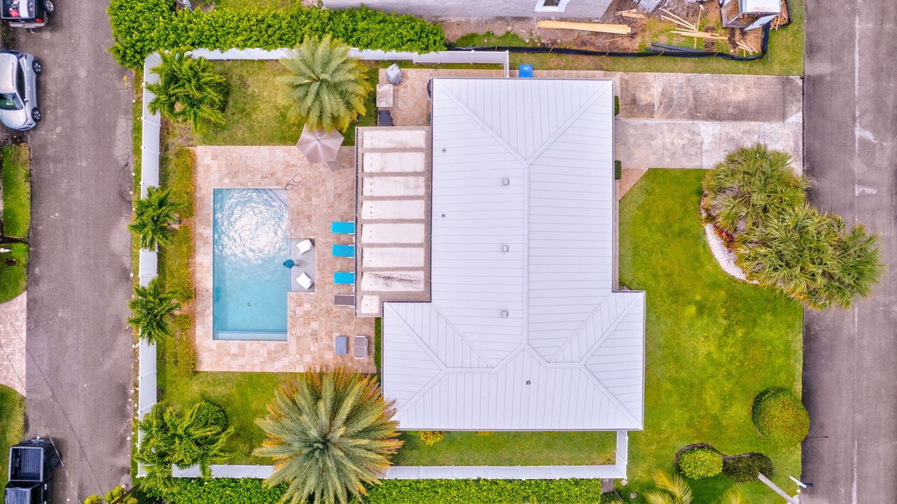 For Sale: $1,129,000 (2 beds, 2 baths, 1550 Square Feet)