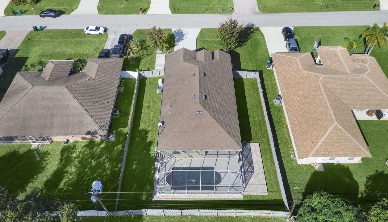 En Venta: $490,000 (4 camas, 2 baños, 2182 Pies cuadrados)