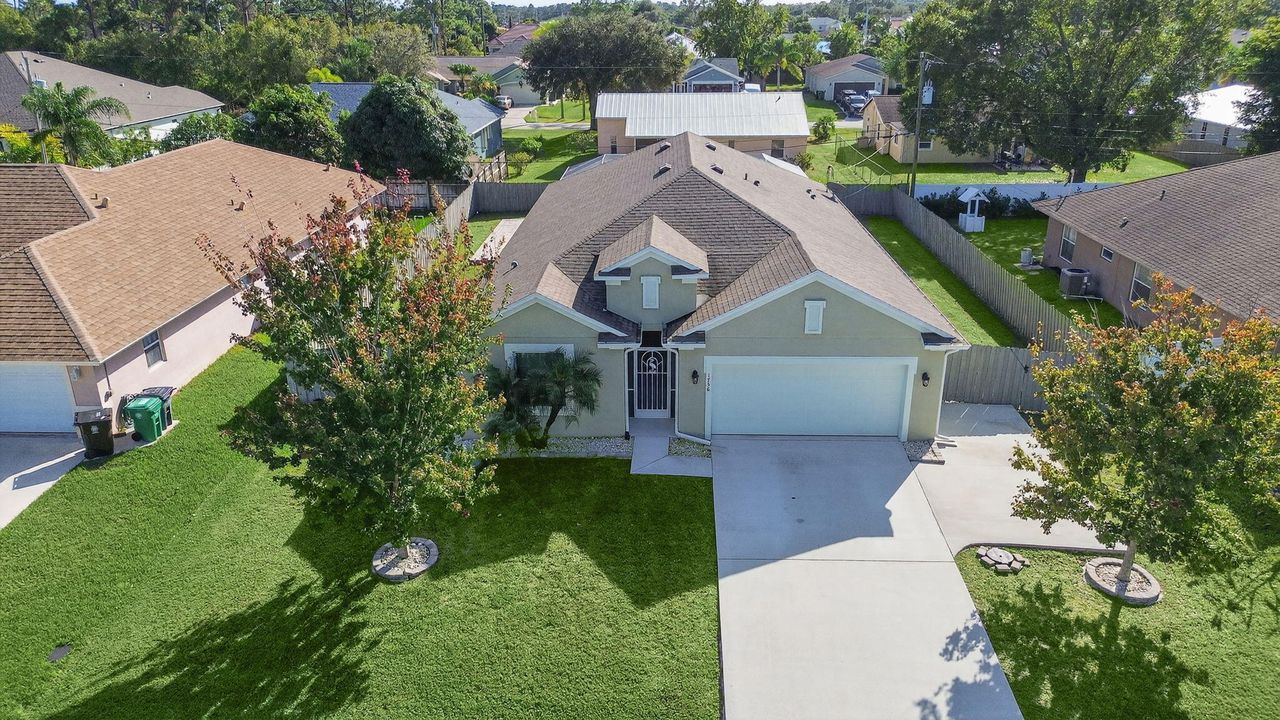 En Venta: $490,000 (4 camas, 2 baños, 2182 Pies cuadrados)