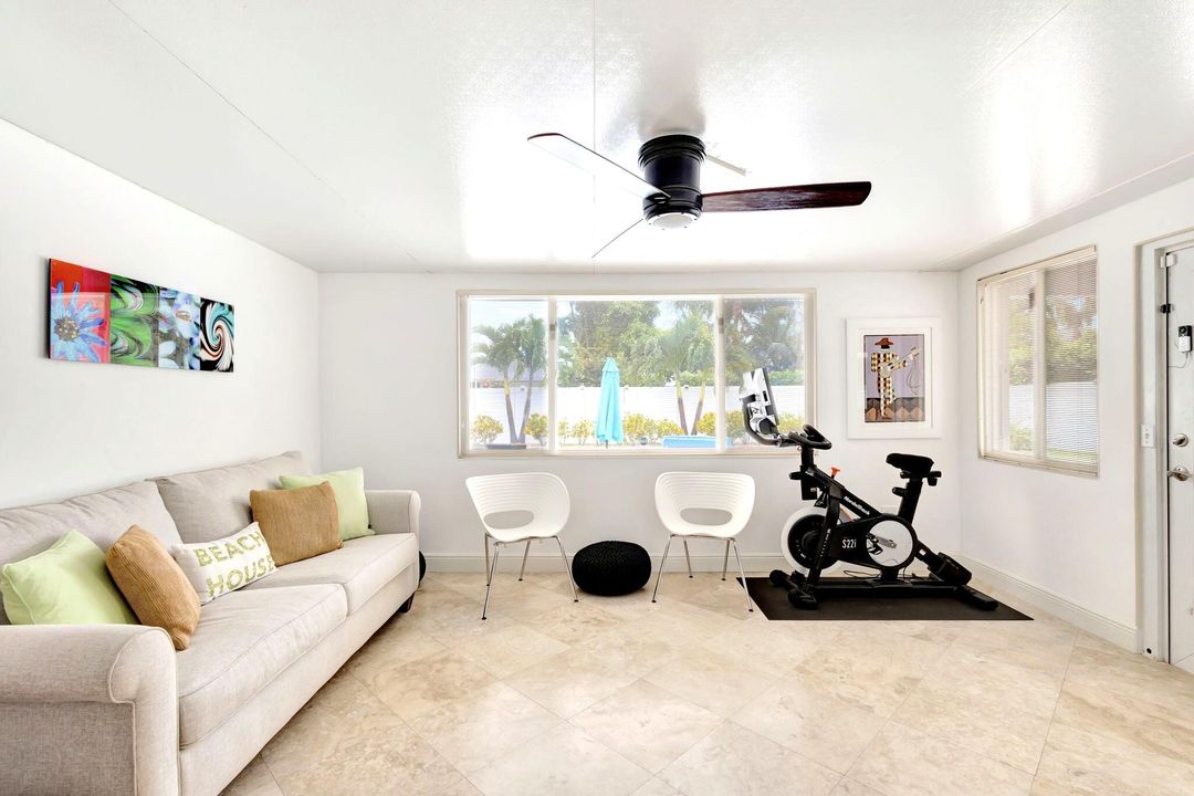 For Sale: $1,129,000 (2 beds, 2 baths, 1550 Square Feet)