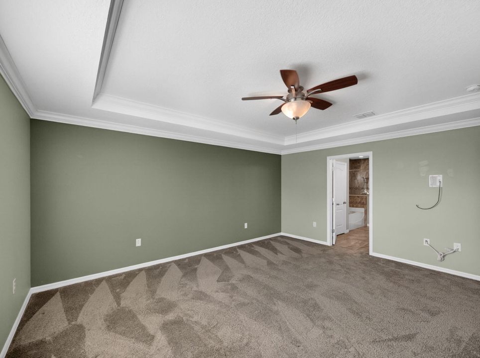 En Venta: $490,000 (4 camas, 2 baños, 2182 Pies cuadrados)