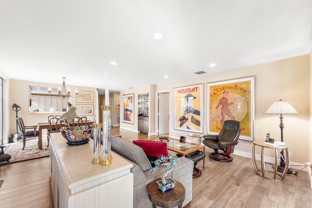 For Sale: $318,900 (3 beds, 2 baths, 1809 Square Feet)