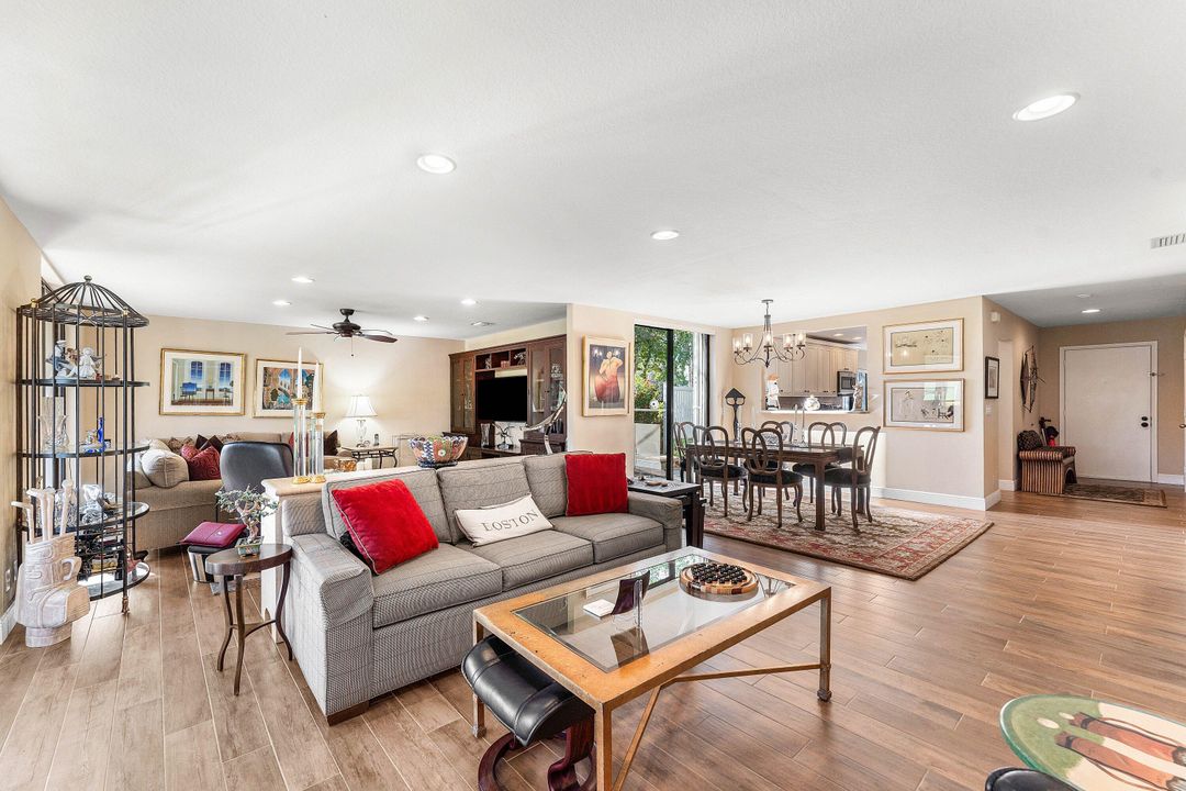 For Sale: $318,900 (3 beds, 2 baths, 1809 Square Feet)