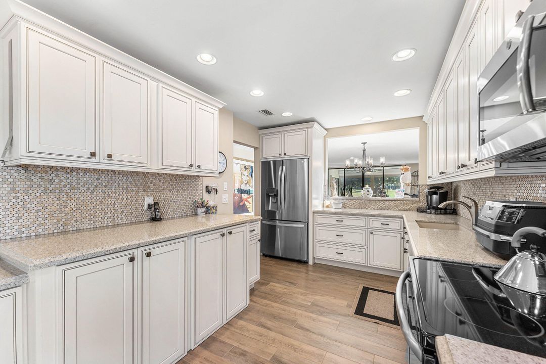 For Sale: $318,900 (3 beds, 2 baths, 1809 Square Feet)