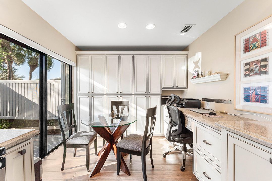 For Sale: $318,900 (3 beds, 2 baths, 1809 Square Feet)