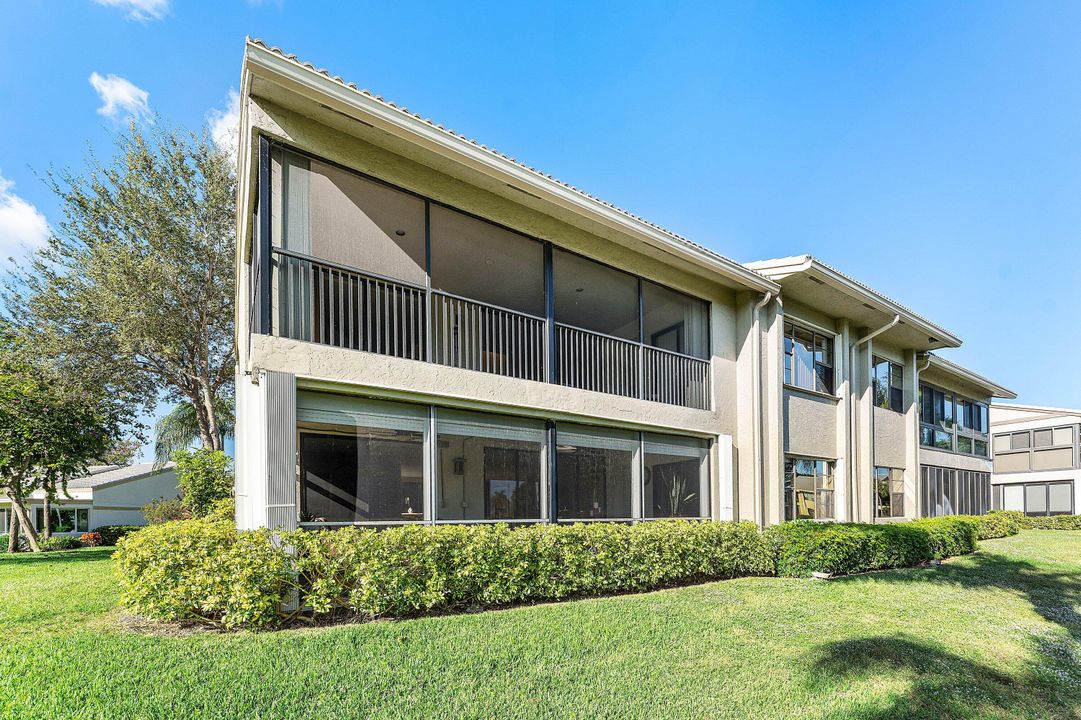 For Sale: $318,900 (3 beds, 2 baths, 1809 Square Feet)