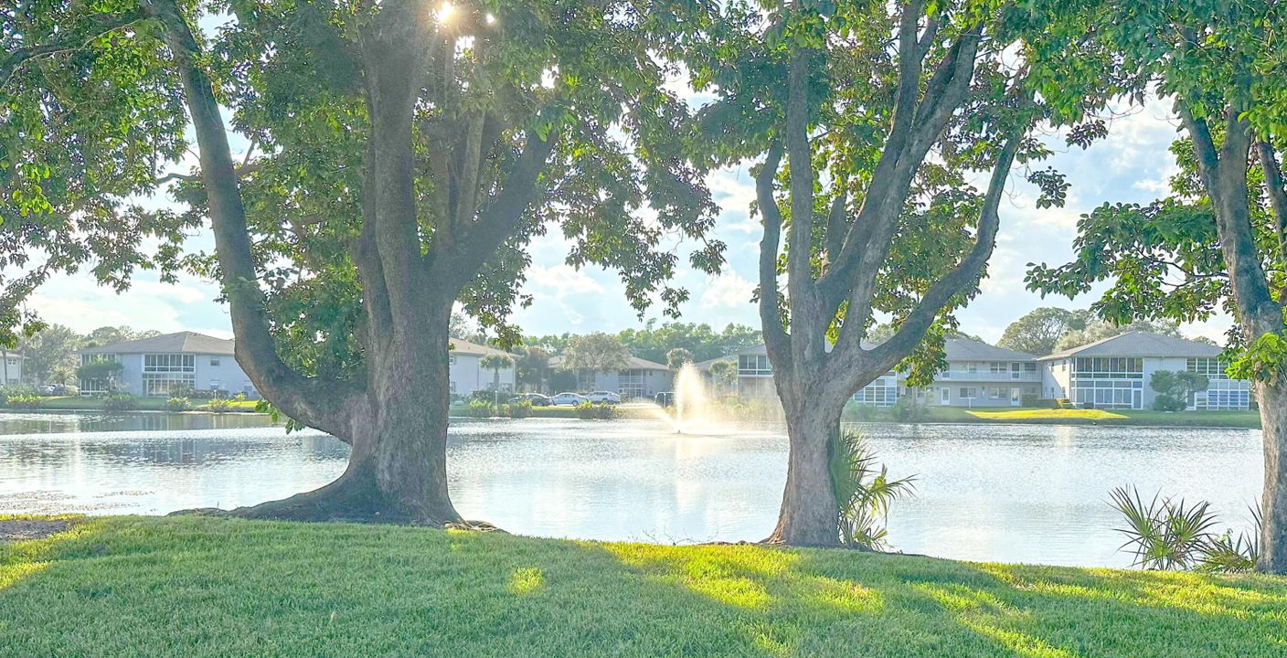 For Sale: $129,999 (2 beds, 2 baths, 1080 Square Feet)