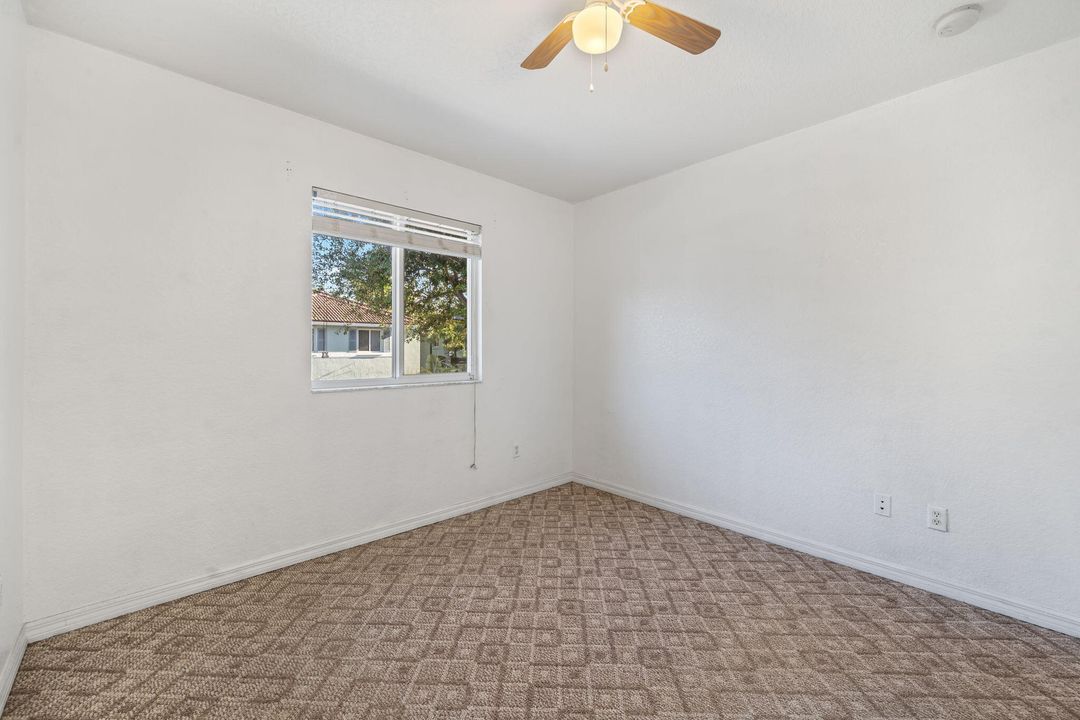 En Renta: $2,250 (3 camas, 2 baños, 1556 Pies cuadrados)