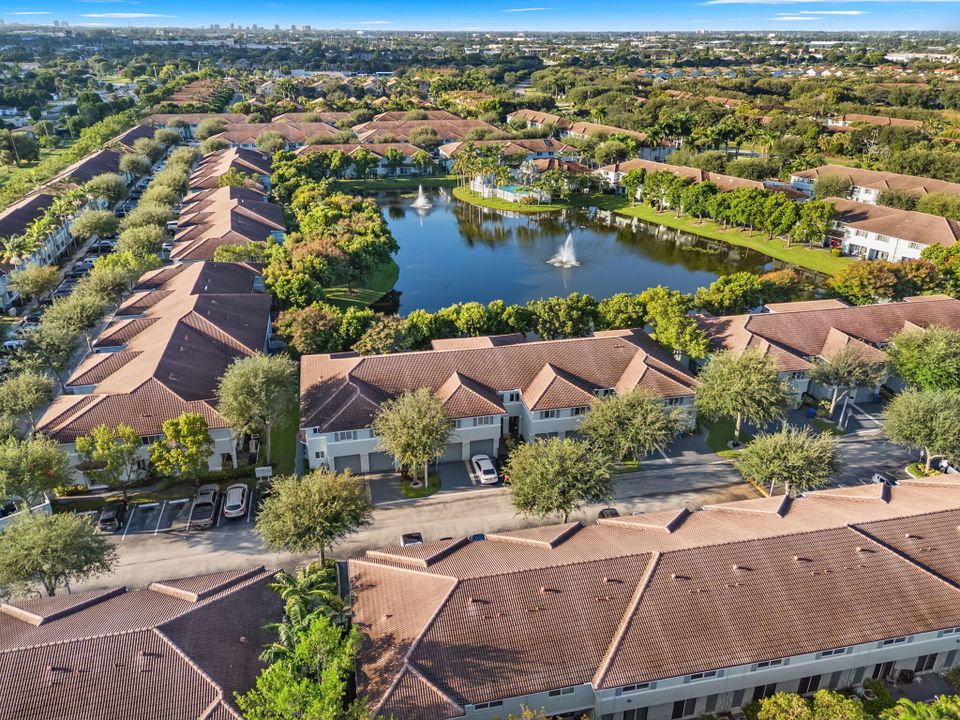 En Renta: $2,250 (3 camas, 2 baños, 1556 Pies cuadrados)