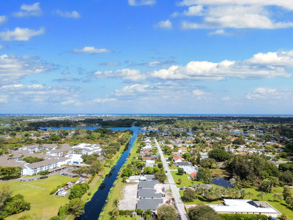 Active With Contract: $875,000 (4 beds, 3 baths, 2228 Square Feet)