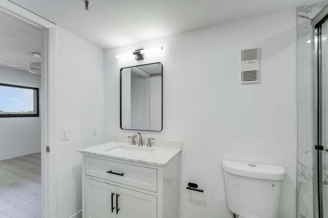 For Sale: $299,000 (2 beds, 2 baths, 1230 Square Feet)