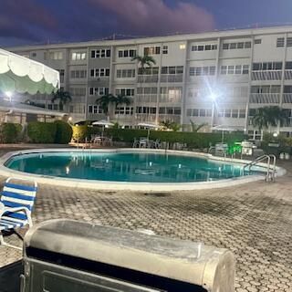 出租: $1,600 (1 贝兹, 1 浴室, 770 平方英尺)