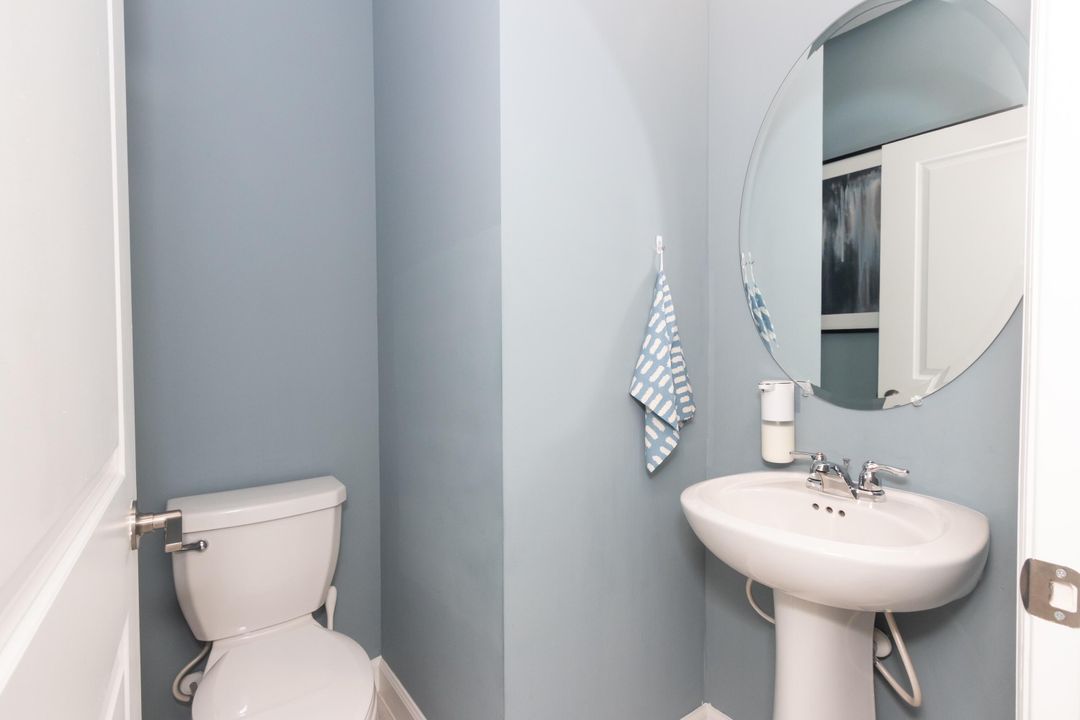 For Sale: $499,900 (3 beds, 2 baths, 1796 Square Feet)