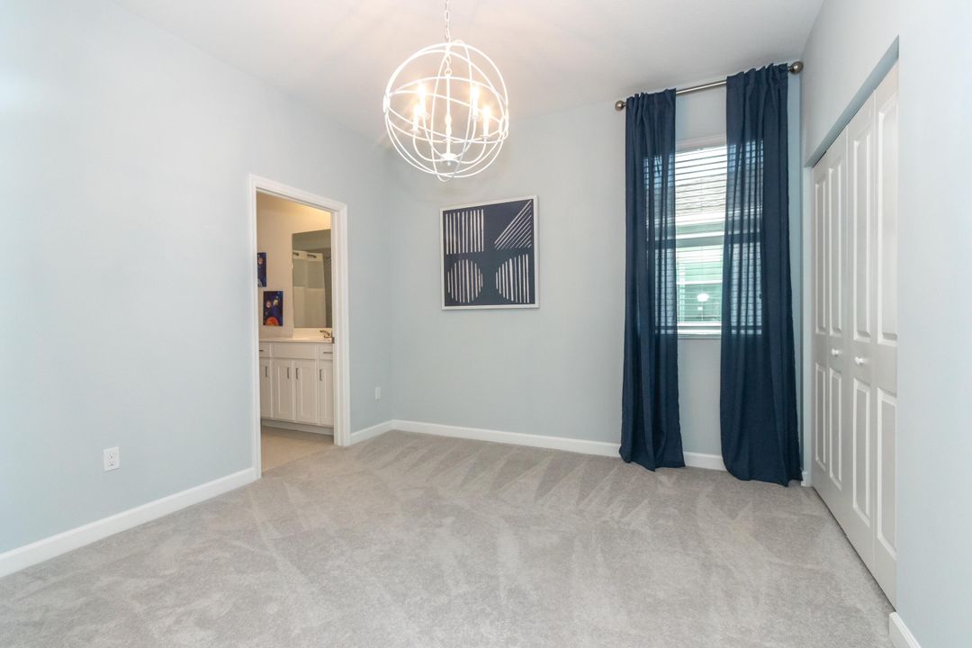 For Sale: $499,900 (3 beds, 2 baths, 1796 Square Feet)