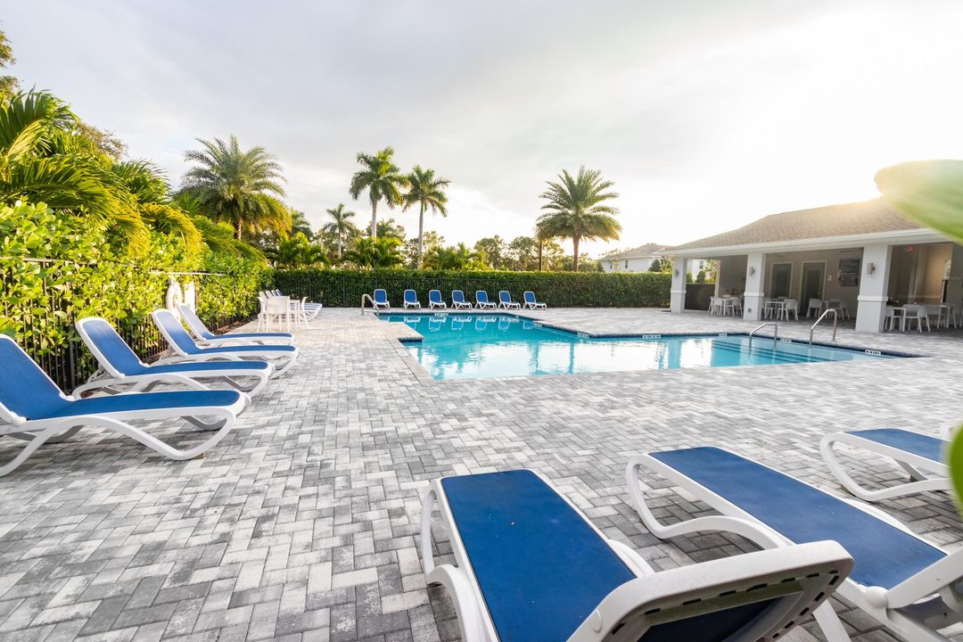 For Sale: $499,900 (3 beds, 2 baths, 1796 Square Feet)