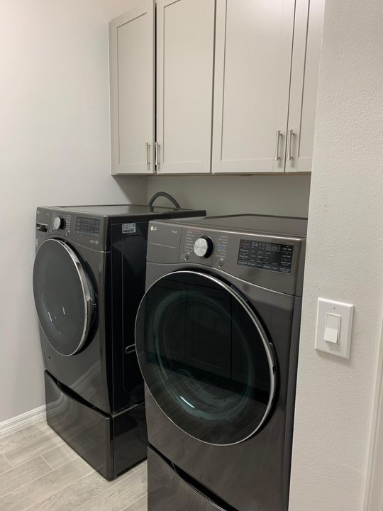 For Rent: $3,500 (4 beds, 2 baths, 2861 Square Feet)