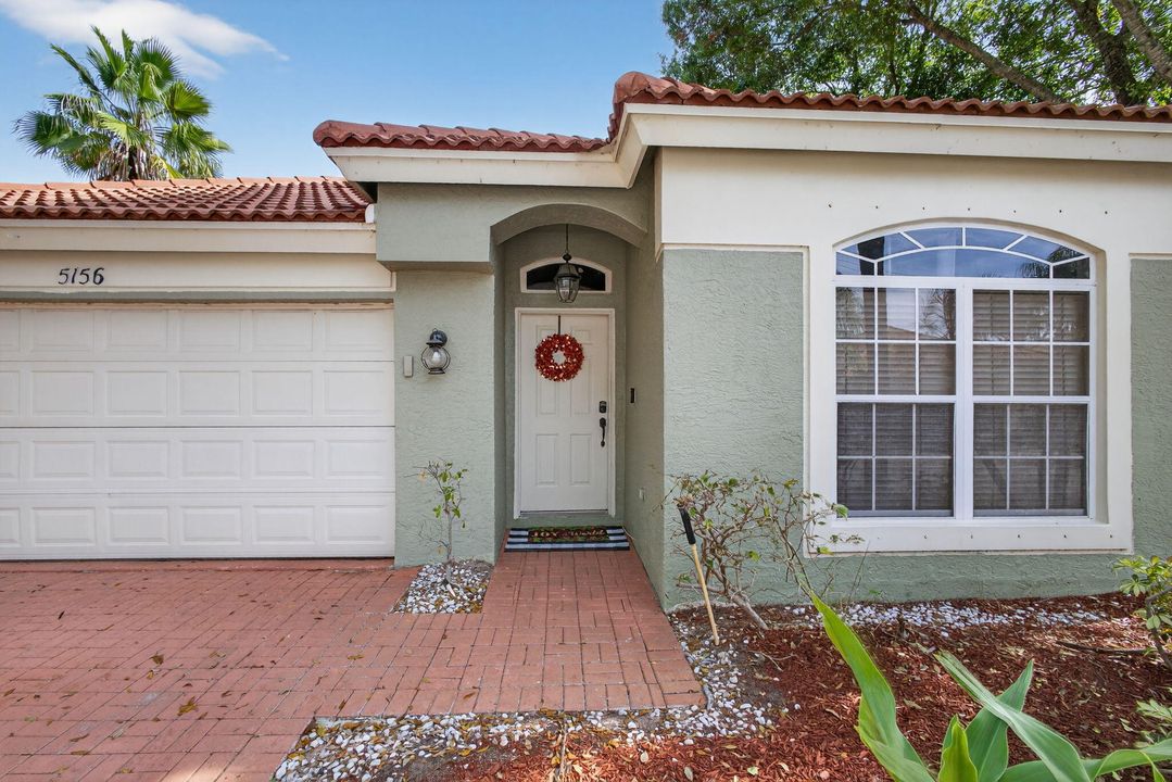 En Venta: $449,900 (3 camas, 2 baños, 1580 Pies cuadrados)