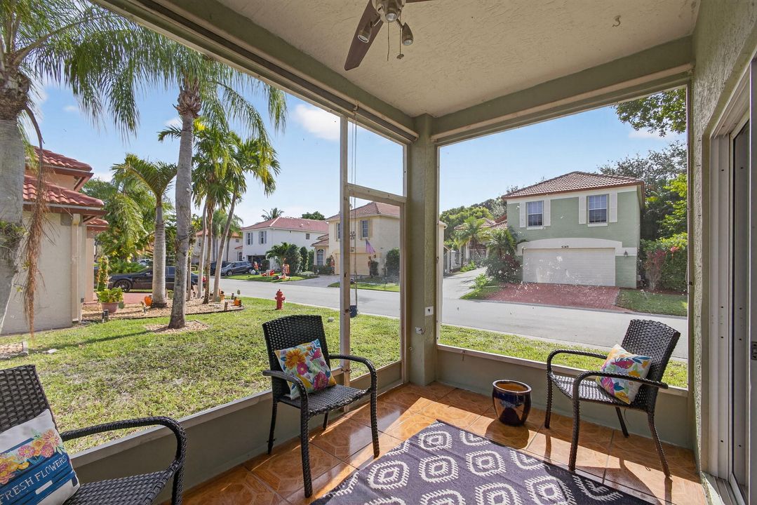 En Venta: $449,900 (3 camas, 2 baños, 1580 Pies cuadrados)