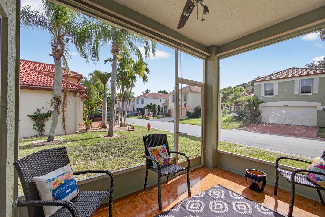 En Venta: $449,900 (3 camas, 2 baños, 1580 Pies cuadrados)