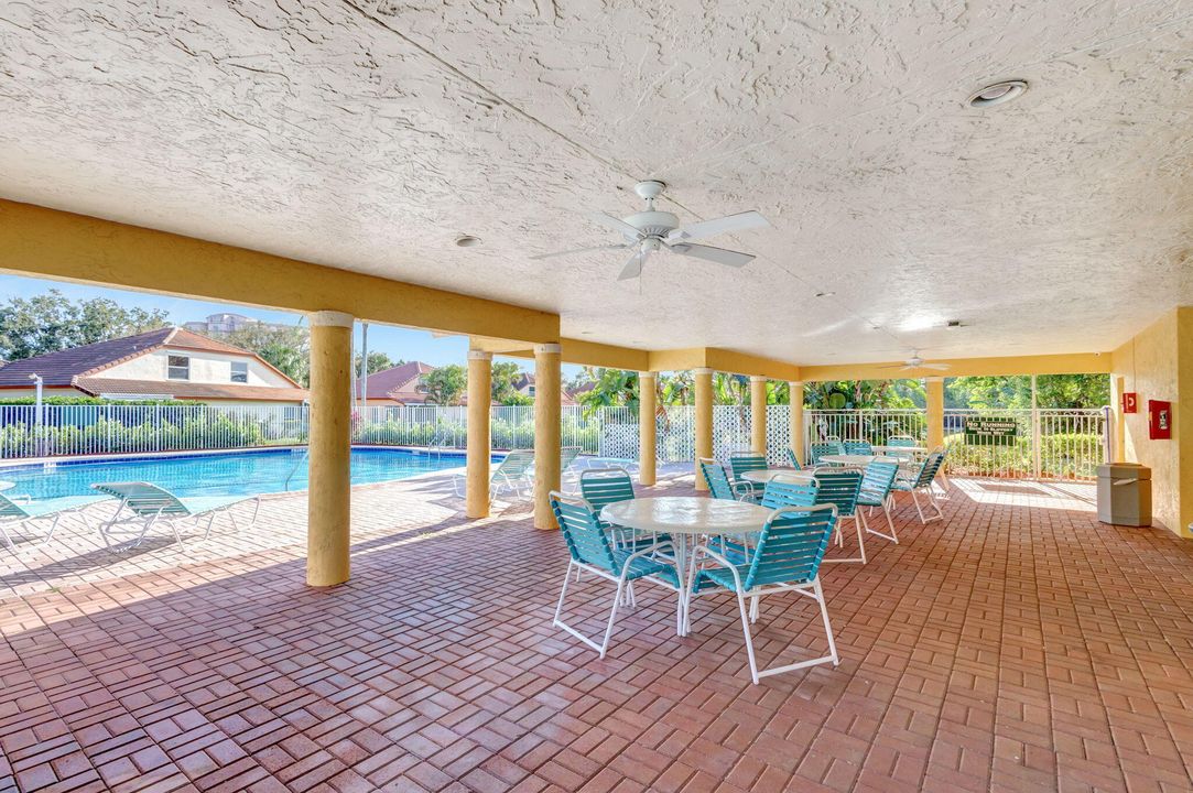 En Venta: $449,900 (3 camas, 2 baños, 1580 Pies cuadrados)