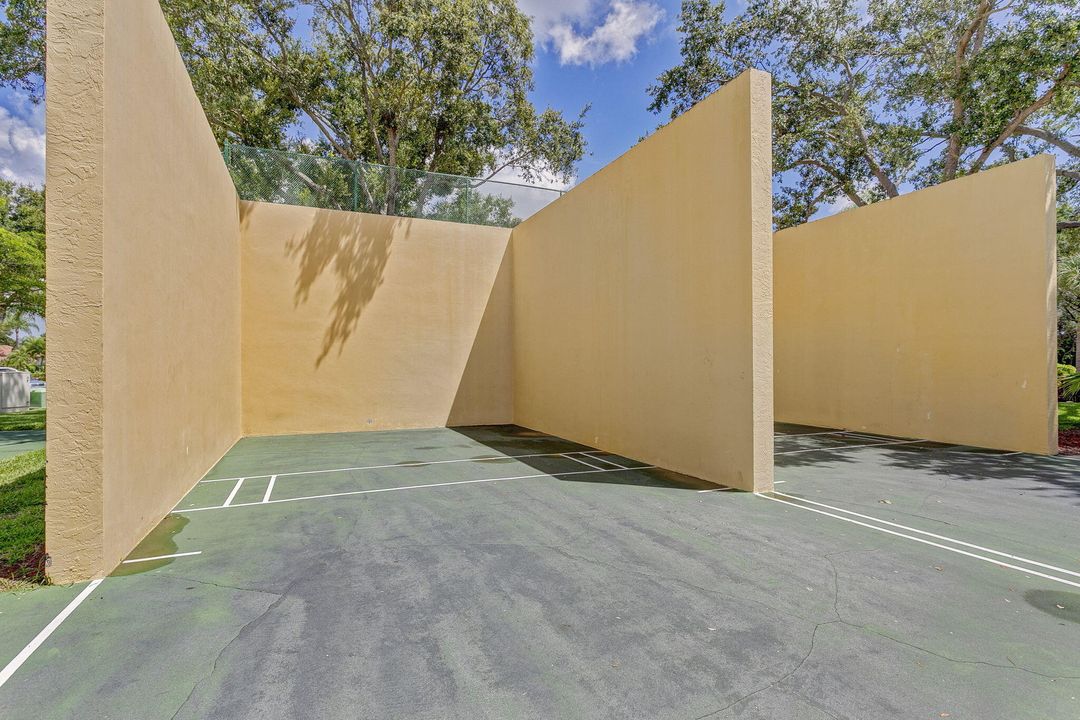 En Venta: $449,900 (3 camas, 2 baños, 1580 Pies cuadrados)