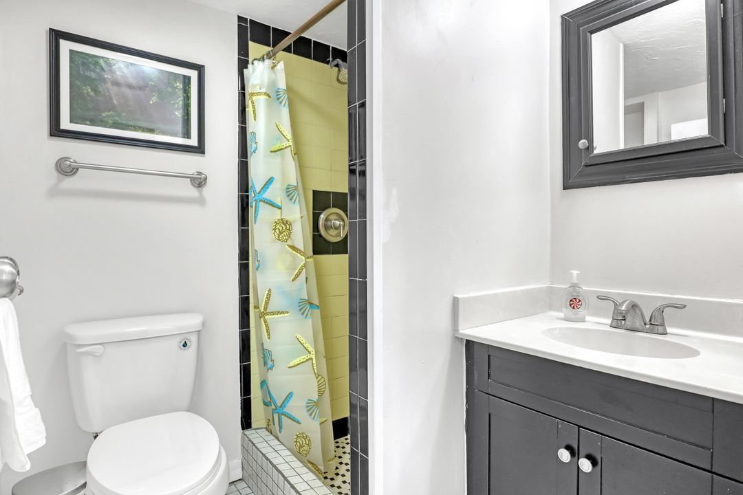 For Sale: $375,000 (2 beds, 2 baths, 1161 Square Feet)