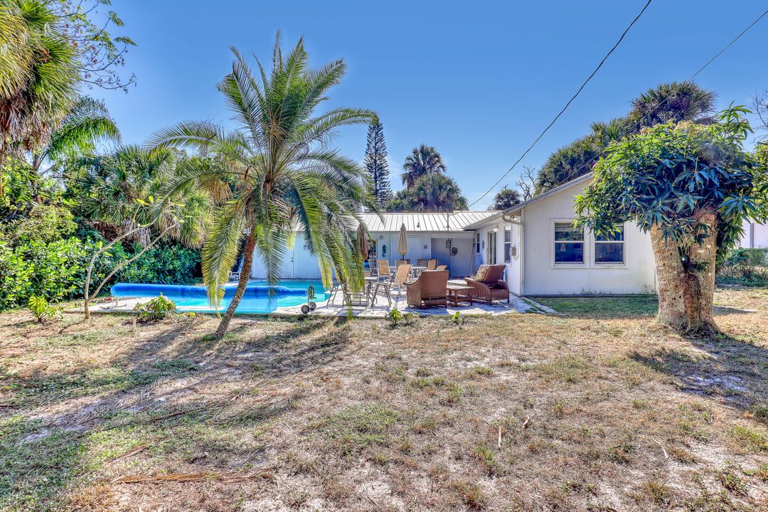 For Sale: $375,000 (2 beds, 2 baths, 1161 Square Feet)