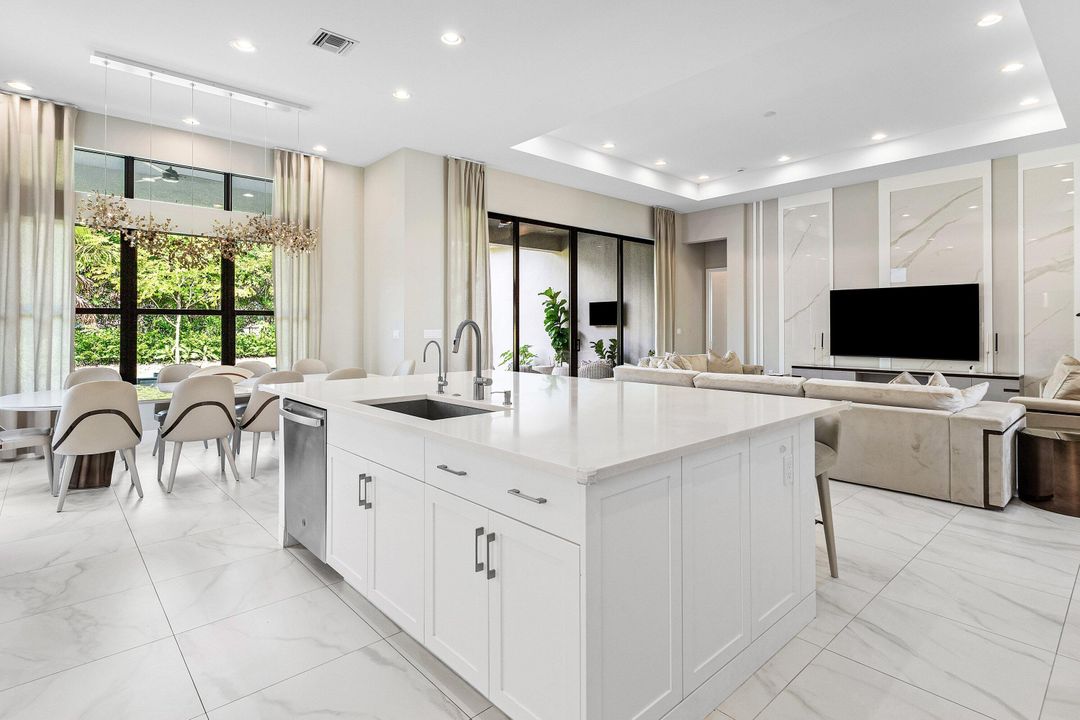 For Sale: $2,250,000 (4 beds, 4 baths, 3092 Square Feet)