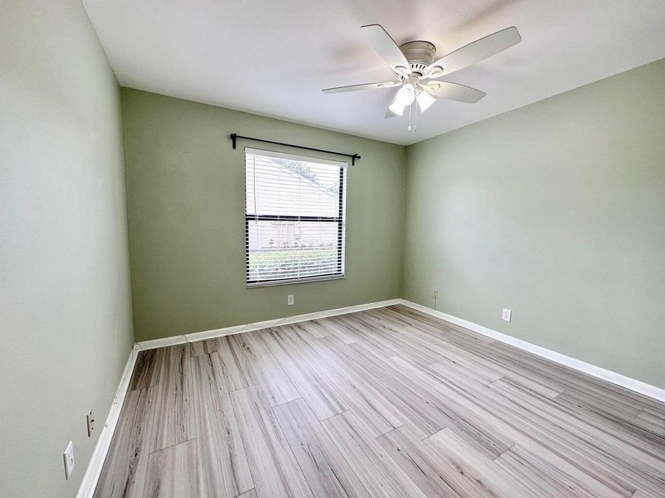 For Rent: $2,400 (2 beds, 2 baths, 1092 Square Feet)