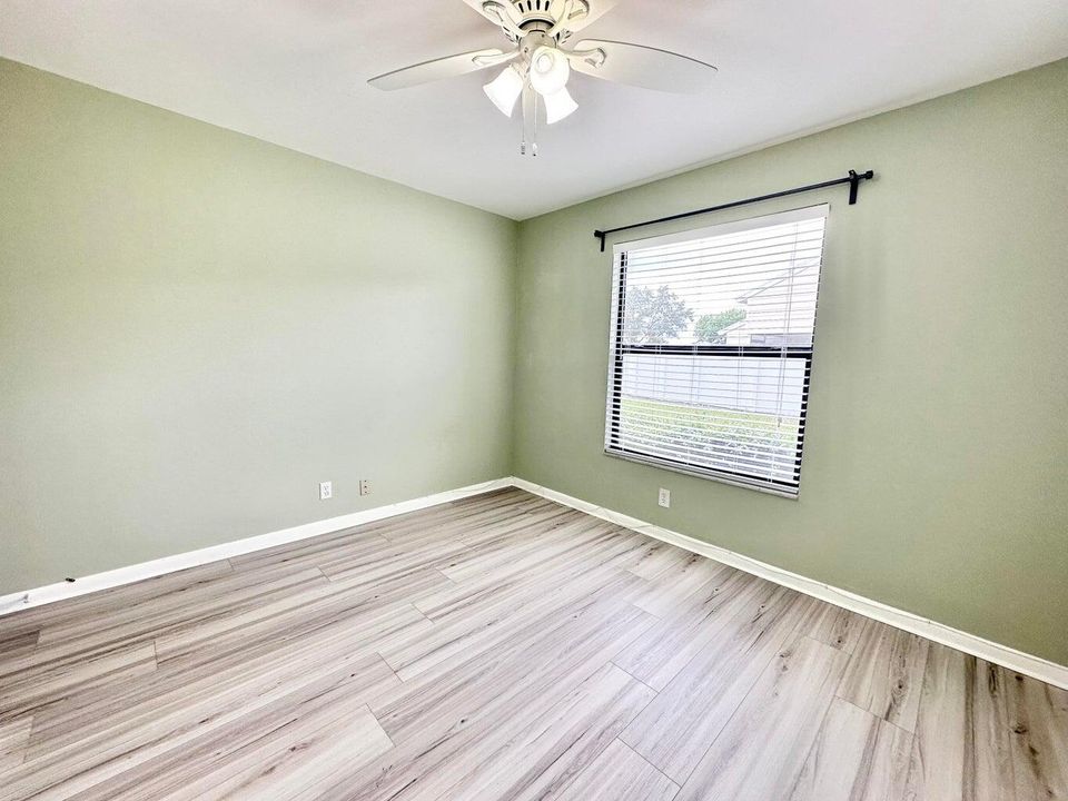 For Rent: $2,400 (2 beds, 2 baths, 1092 Square Feet)