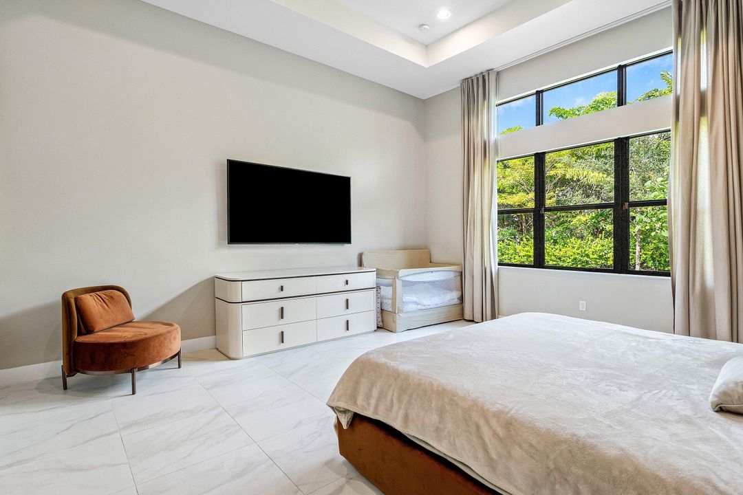 For Sale: $2,250,000 (4 beds, 4 baths, 3092 Square Feet)