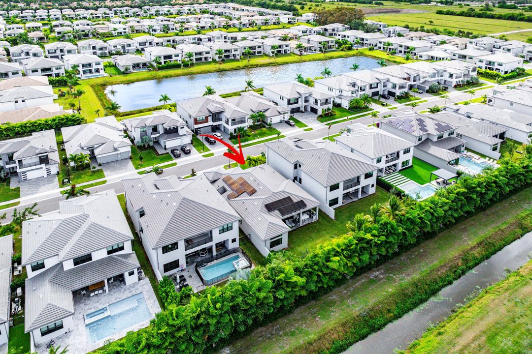 For Sale: $2,250,000 (4 beds, 4 baths, 3092 Square Feet)