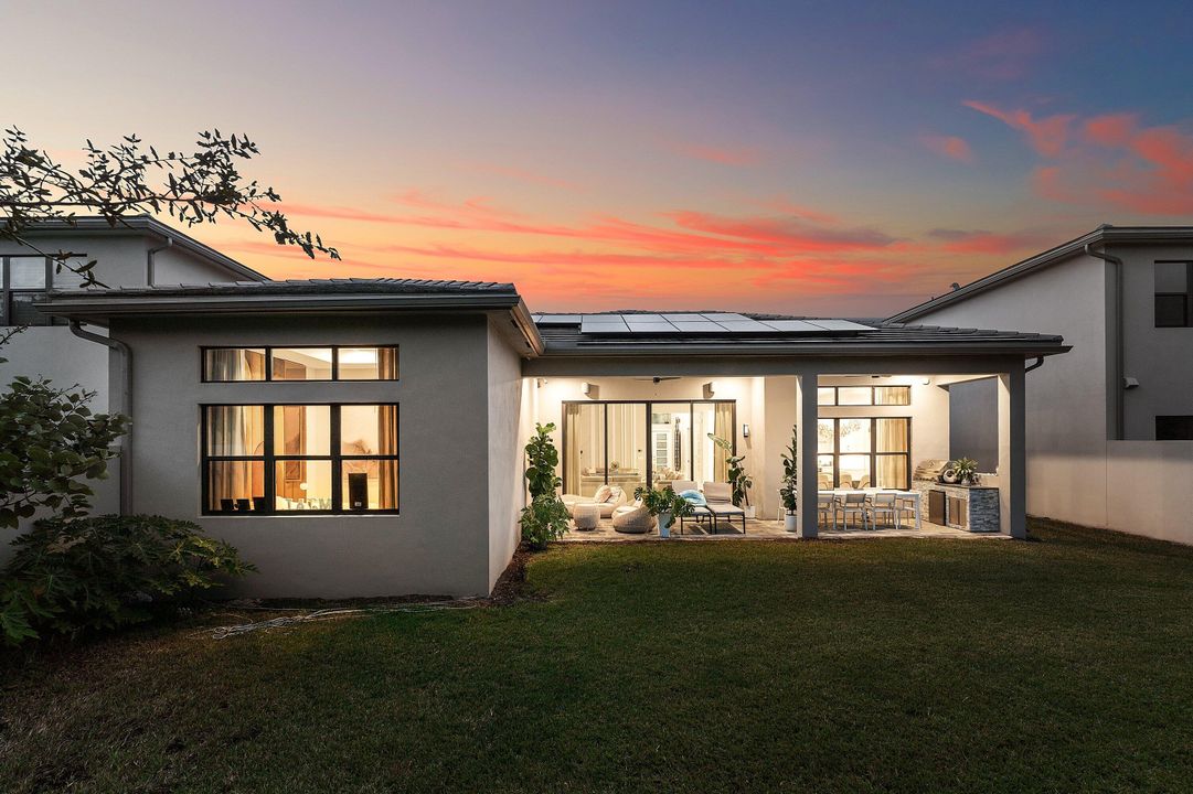 For Sale: $2,250,000 (4 beds, 4 baths, 3092 Square Feet)