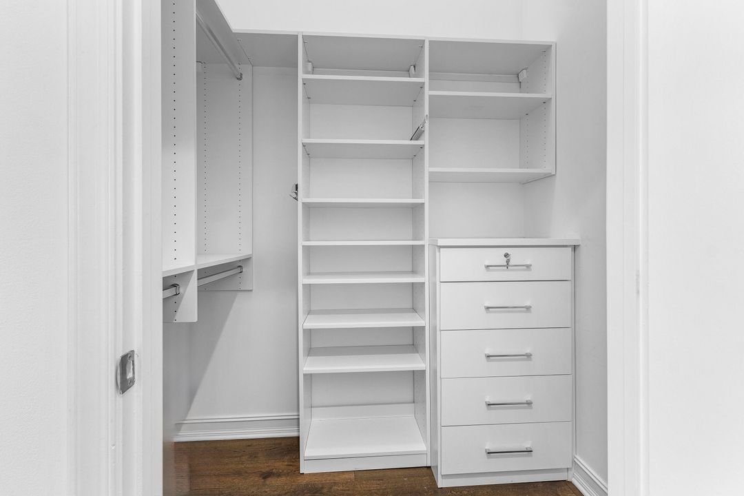 For Sale: $1,585,000 (2 beds, 2 baths, 1461 Square Feet)